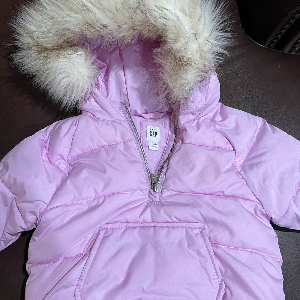 Gap 2T pullover puffer coat